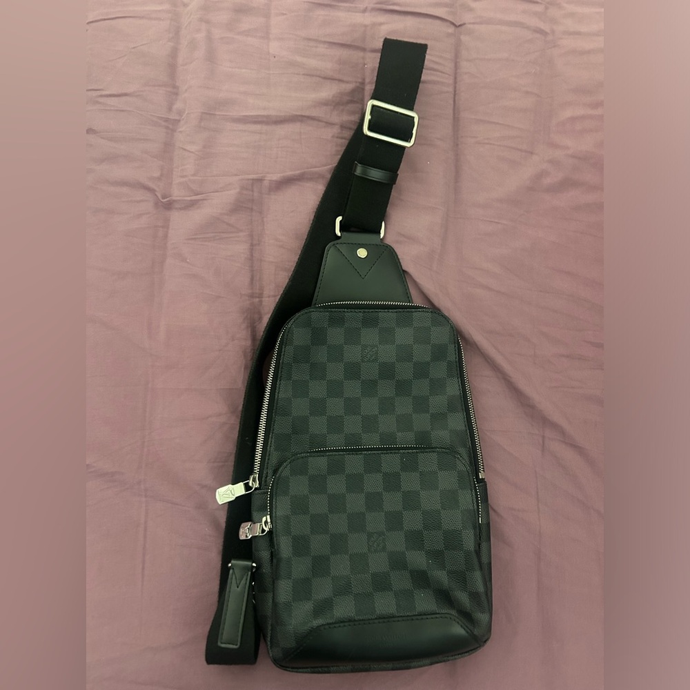 Men’s Damier Graphite Sling Bag